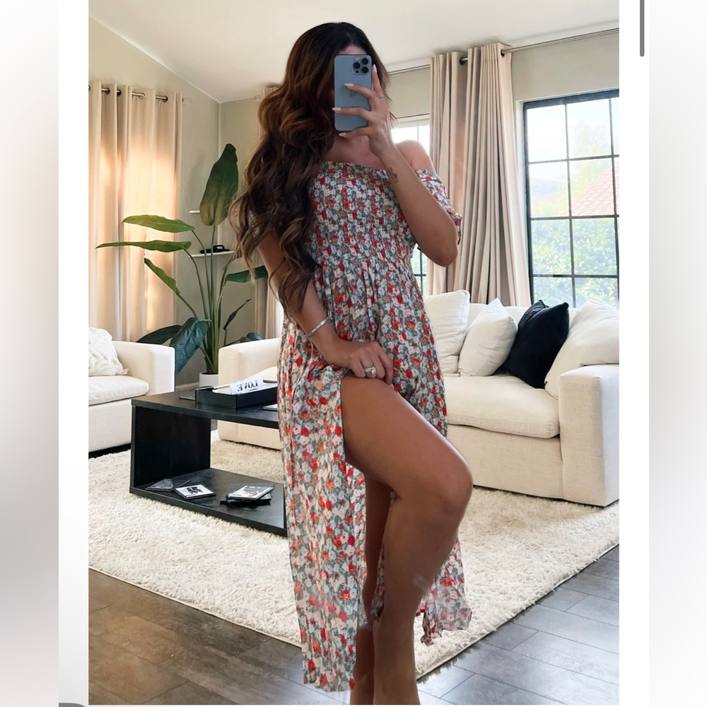 Lauras boutique- Alyssa floral dress - Picture 3 of 12